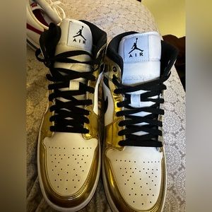 Air Jordan 1 mid size 11